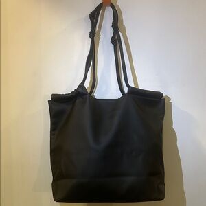 Von Holzhausen The Market Tote in black bag